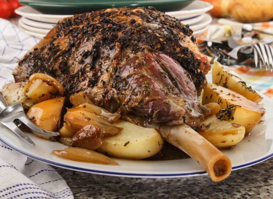 grilled leg of lamb with rosemary, potato and onion