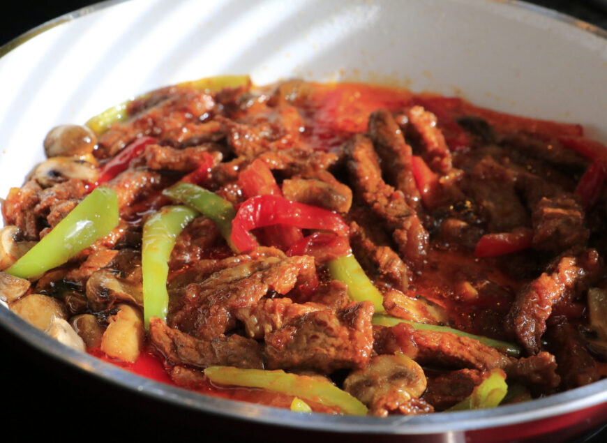 deep fried veal and fresh vegetables